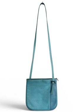 Vintage Longchamp slim leather crossbody bag in sky blue